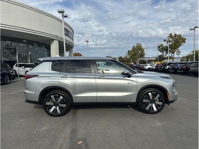 2026 Mitsubishi Outlander PHEV SE