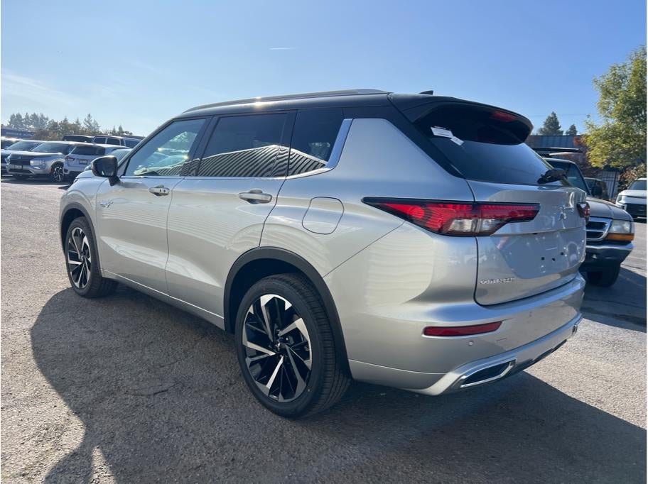 2025 Mitsubishi Outlander PHEV SEL Premium Package