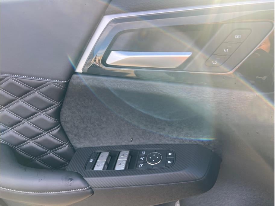 2025 Mitsubishi Outlander PHEV SEL