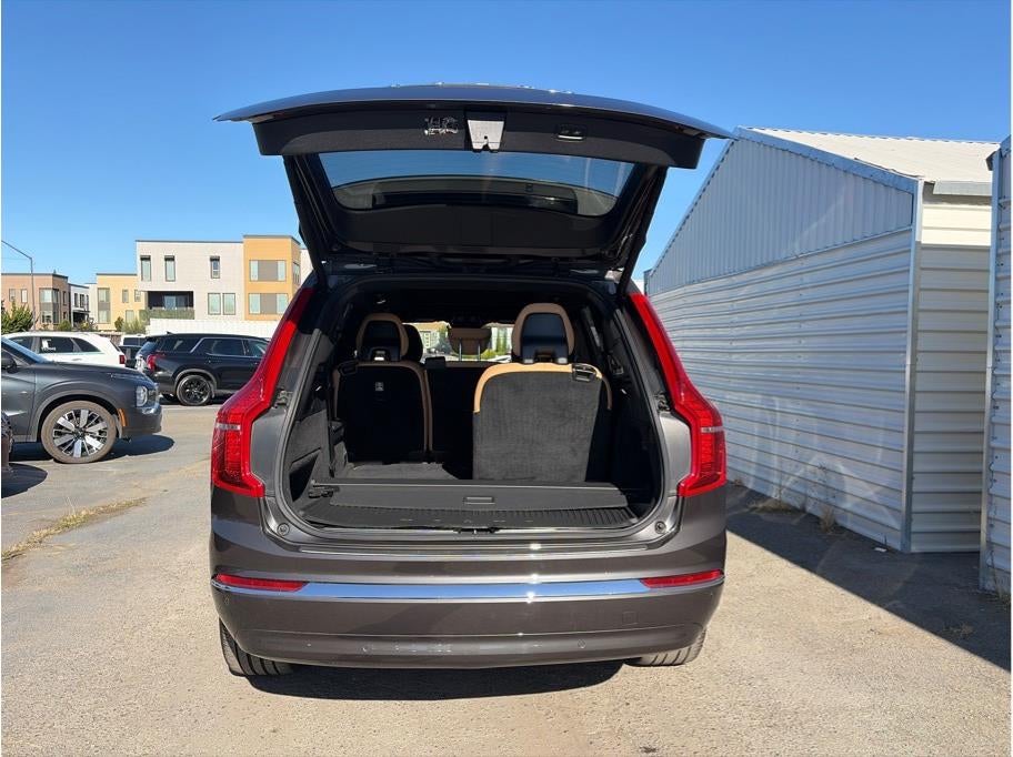 2023 Volvo XC90 T8 Recharge Ultimate Bright Theme Plug-In Hybrid Sport Utility 4D