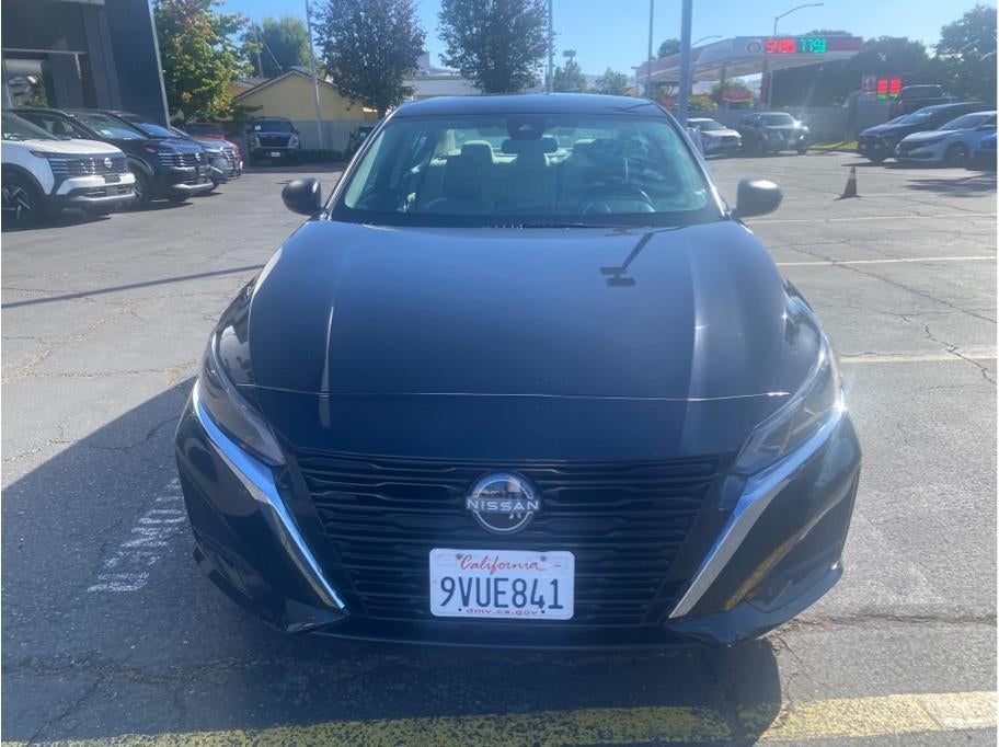 2025 Nissan Altima 2.5 SV Sedan 4D