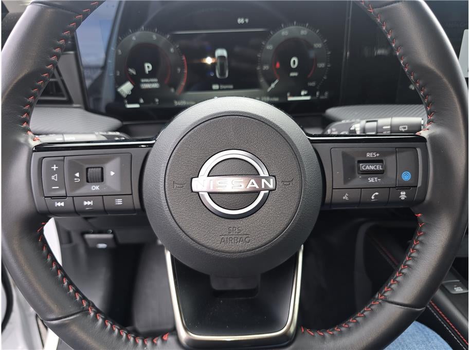 2025 Nissan Kicks SR Sport Utility 4D
