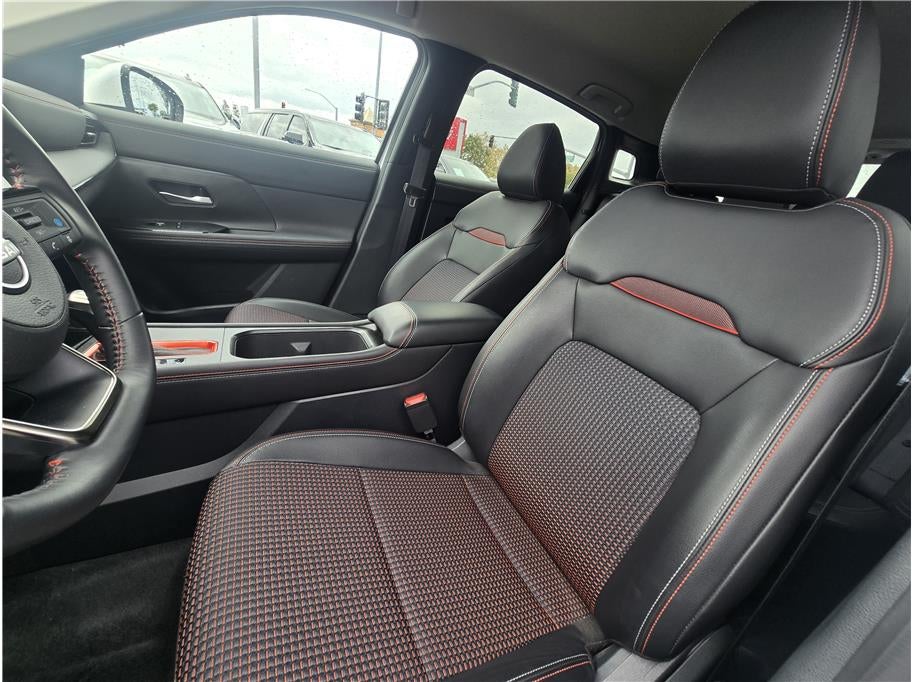 2025 Nissan Kicks SR Sport Utility 4D