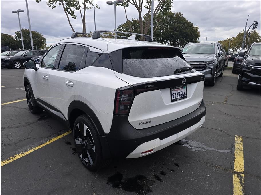 2025 Nissan Kicks SR Sport Utility 4D