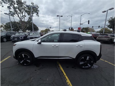 2025 Nissan Kicks SR Sport Utility 4D