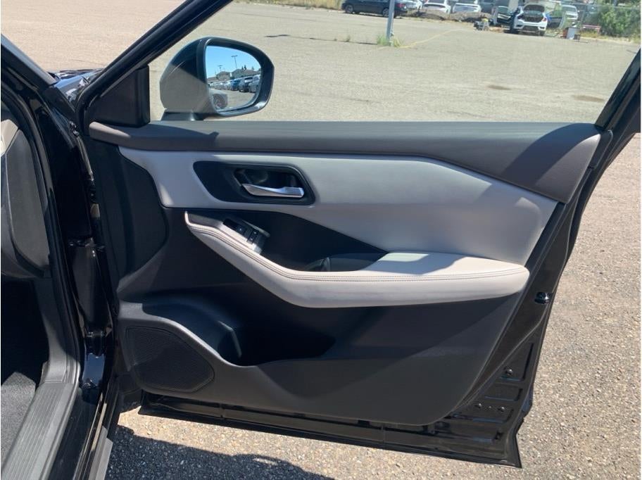 2025 Nissan Rogue SV Sport Utility 4D