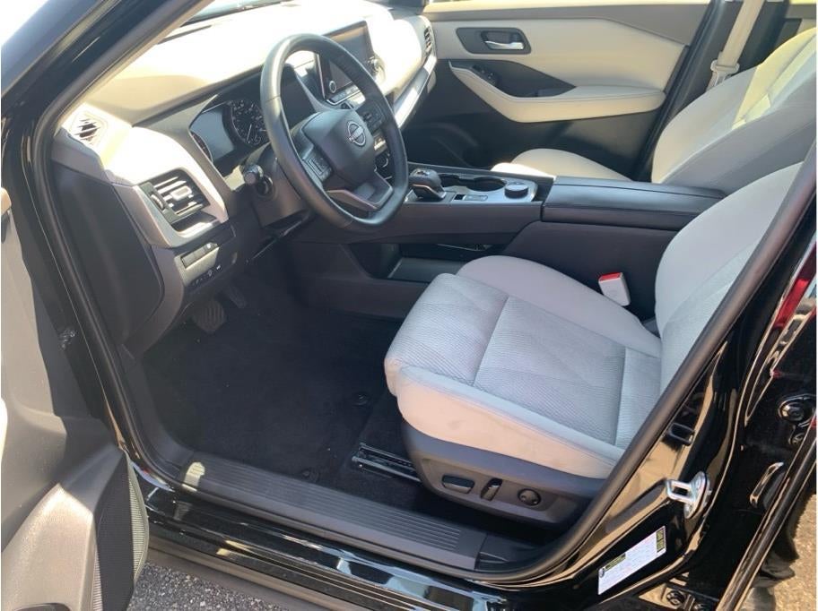 2025 Nissan Rogue SV Sport Utility 4D