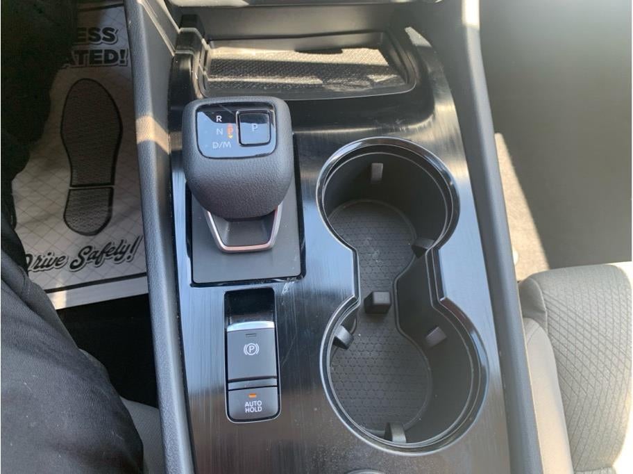 2025 Nissan Rogue SV Sport Utility 4D