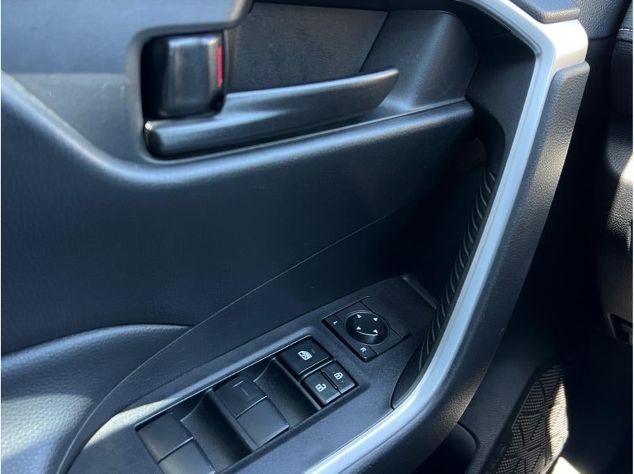 2023 Toyota RAV4 LE Sport Utility 4D