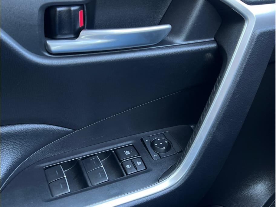 2024 Toyota RAV4 XLE Sport Utility 4D