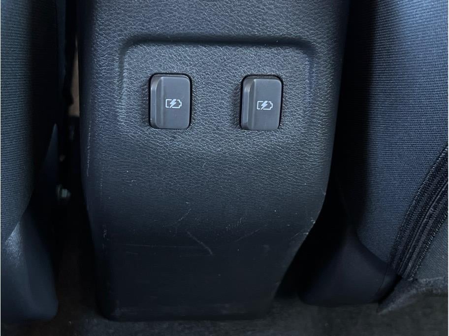 2024 Nissan Kicks SR Sport Utility 4D