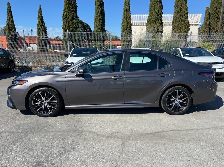 2024 Toyota Camry SE Sedan 4D