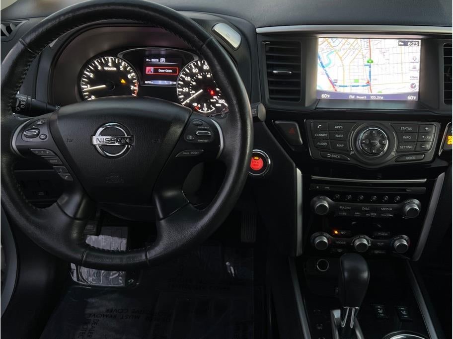 2019 Nissan Pathfinder SV Sport Utility 4D