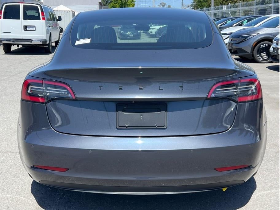 2019 Tesla Model 3 Standard Range Sedan 4D