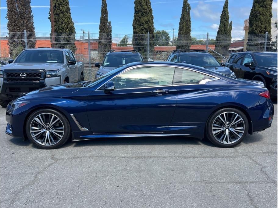 2022 INFINITI Q60 LUXE Coupe 2D