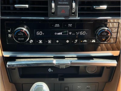 2024 INFINITI QX80 SENSORY Sport Utility 4D