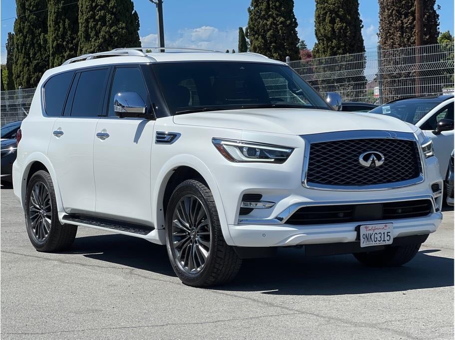 2024 INFINITI QX80 SENSORY Sport Utility 4D