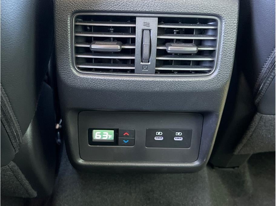 2025 Nissan Rogue SL Sport Utility 4D