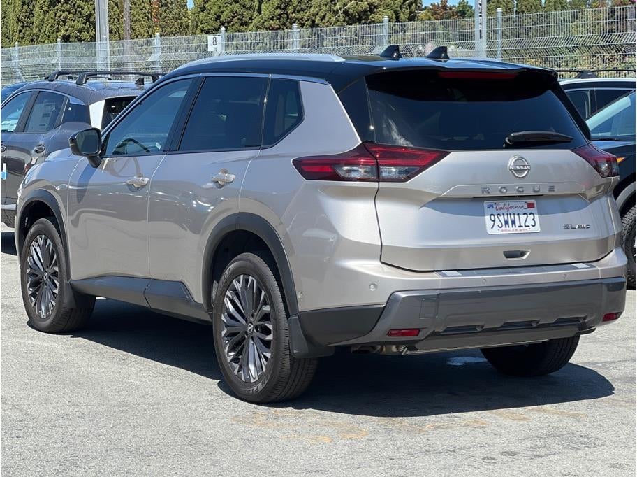 2025 Nissan Rogue SL Sport Utility 4D