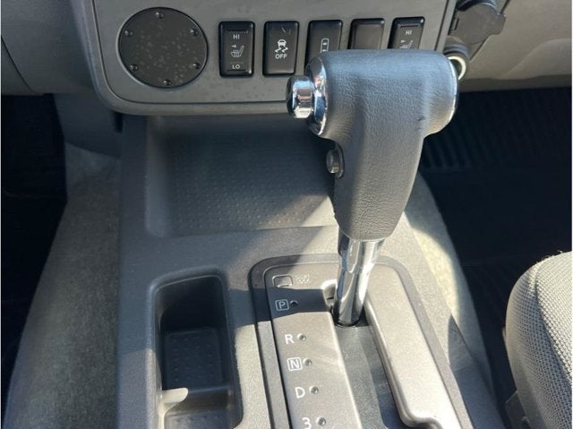 2016 Nissan Frontier Crew Cab SV Pickup 4D 5 ft