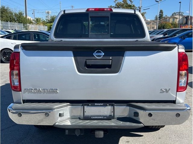 2016 Nissan Frontier Crew Cab SV Pickup 4D 5 ft