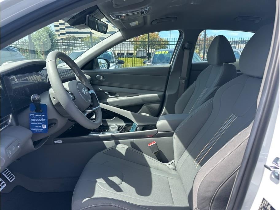 2026 Hyundai Elantra Hybrid SEL Sport HEV Sedan 4D