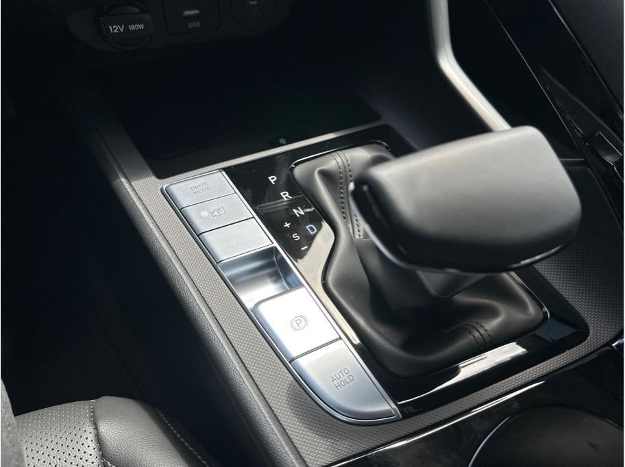 2025 Hyundai Elantra HEV Limited