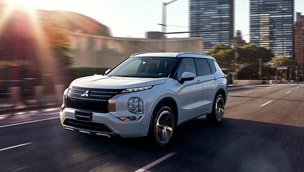 2023 Outlander | Hayward Mitsubishi in Hayward CA